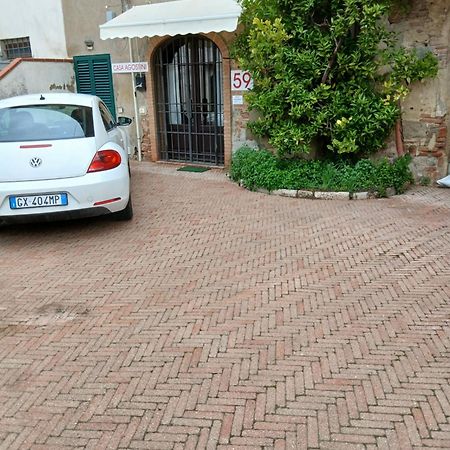 Casa Agostini Apartamento Lari Exterior foto