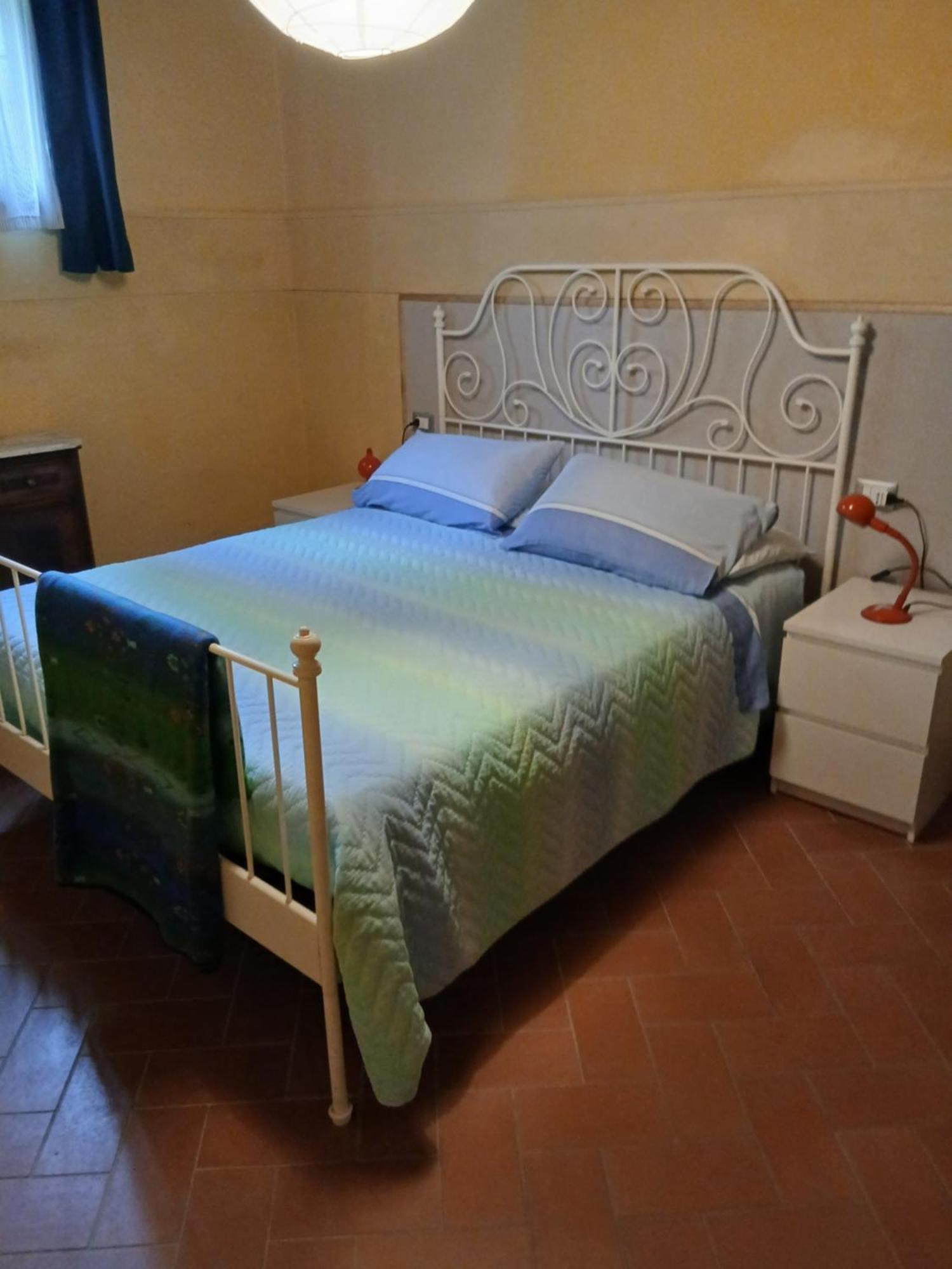 Casa Agostini Apartamento Lari Exterior foto