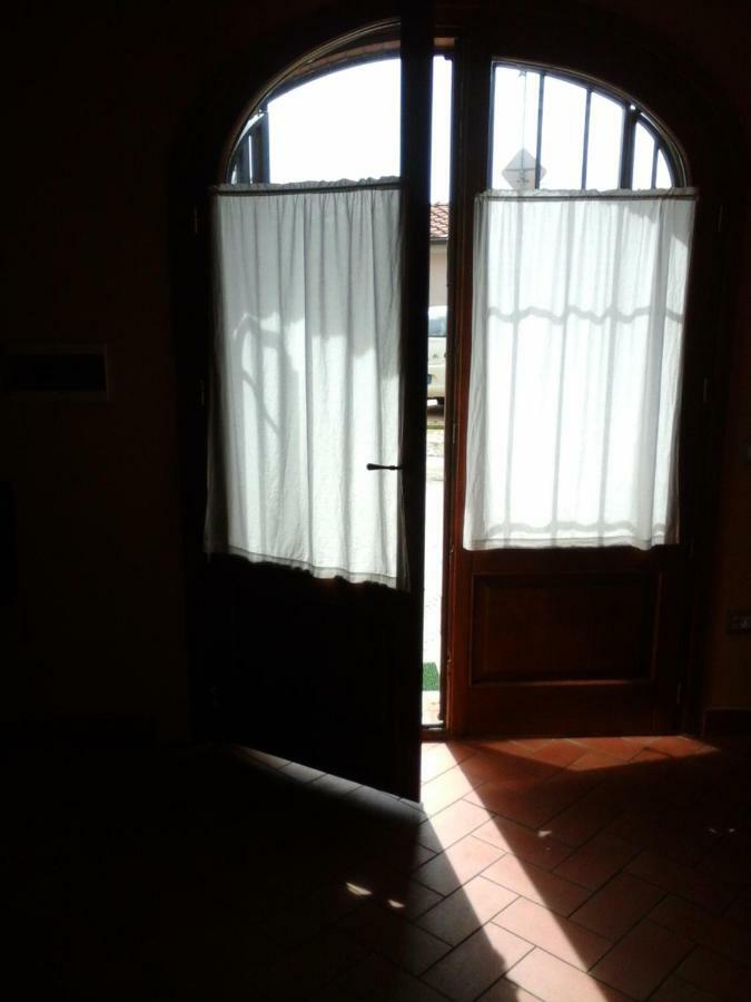 Casa Agostini Apartamento Lari Exterior foto